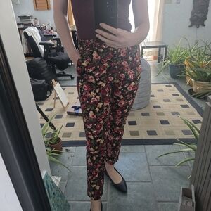 Stradivarius Floral Skinny Pants With Roses Print